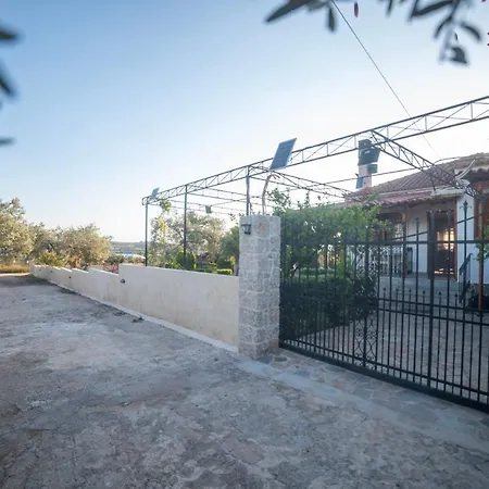 Garden פורטו הלי